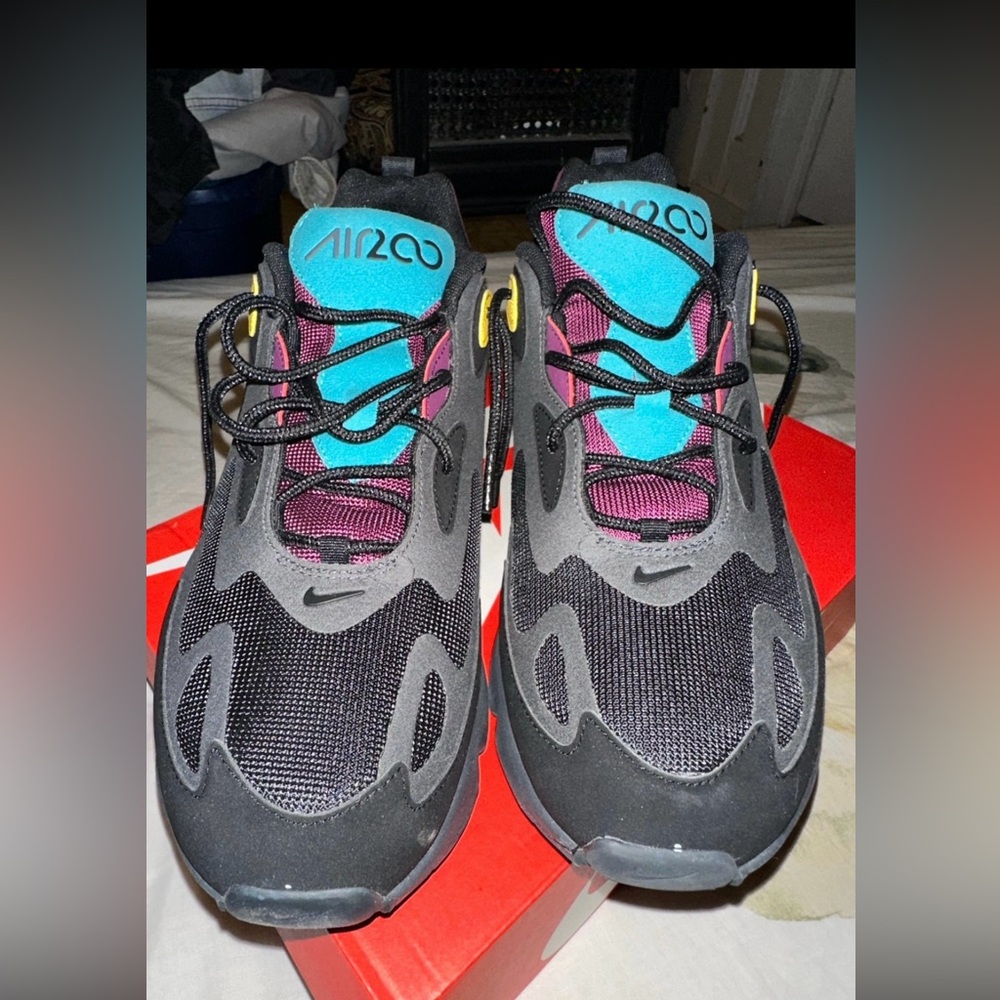 Nike Air Max 200 “Black Bordeaux” (AQ2568-001) Size 12 NO SHOEBOX